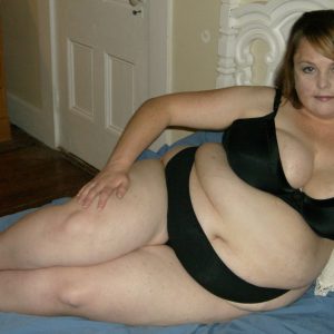 J’ai la dalle à du sexe qui cogne Manon - rencontre-Ronde-Lyon