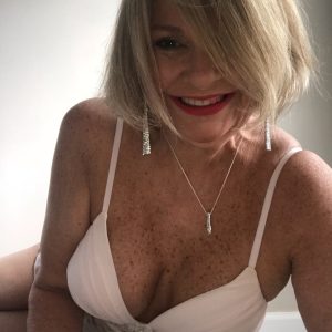 Clara - rencontre-Cougar-Perpignan