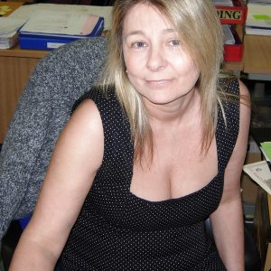 Brest, 59 ans, ouverte à tout naturiste sincère Lucie - rencontre-Naturiste-Brest