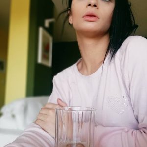 Baise tranquille et direct Lena - rencontre-Teen-Perpignan
